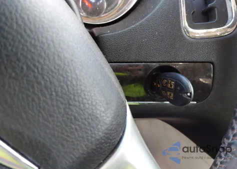 2015 Chrysler Town & Country Touring-L из США, поврежденный, VIN 2C4RC1CG9FR522413